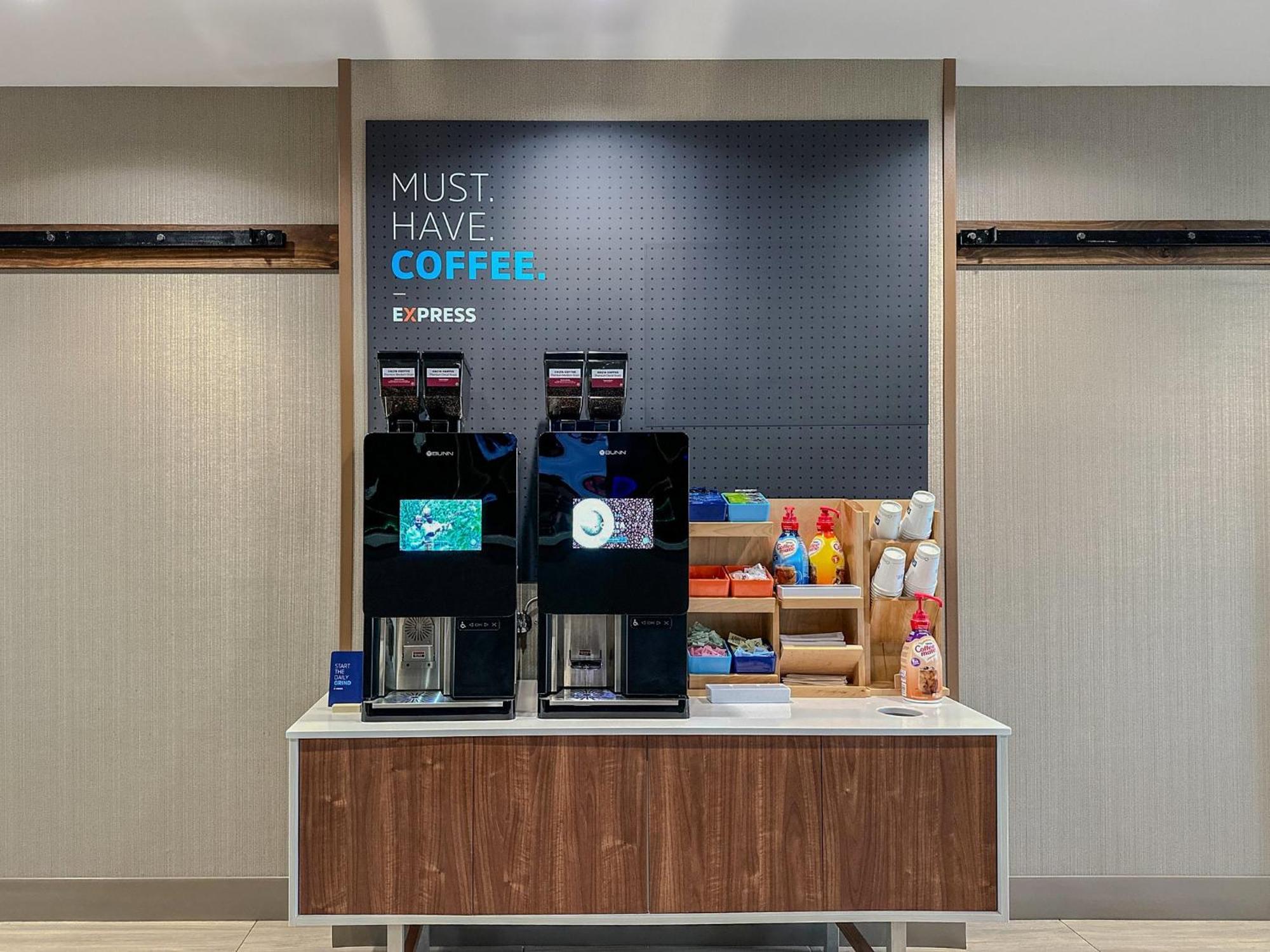 Holiday Inn Express Florence Northeast By Ihg Eksteriør billede